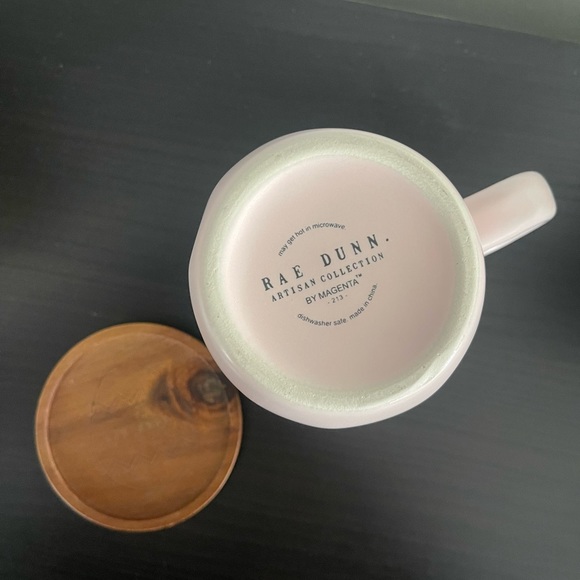 NEW Rae Dunn PEEP’S SAKE Mug w/Wooden Lid/Coaster 🐰🐣🐰 - Picture 4 of 4